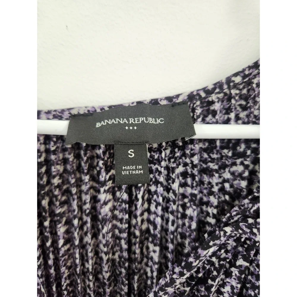 Banana Republic Purple Black Pleated Mini Dress Long Balloon Sleeve V-Neck Small